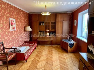 Трёх комнатная квартира в Сухуми