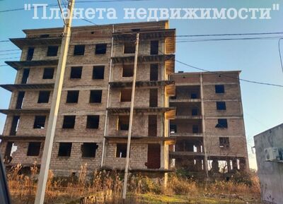 Много квартирный дом в Гудаутах..
